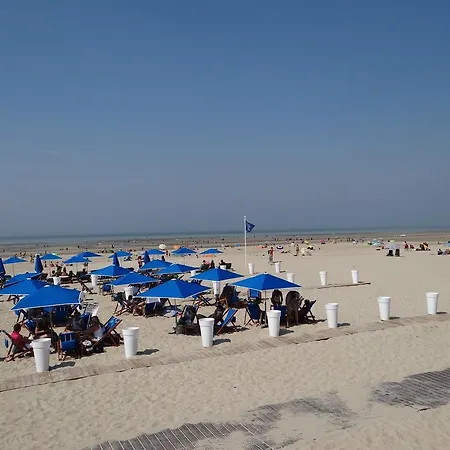 Du Chateau De La Caloterie La Calotterie